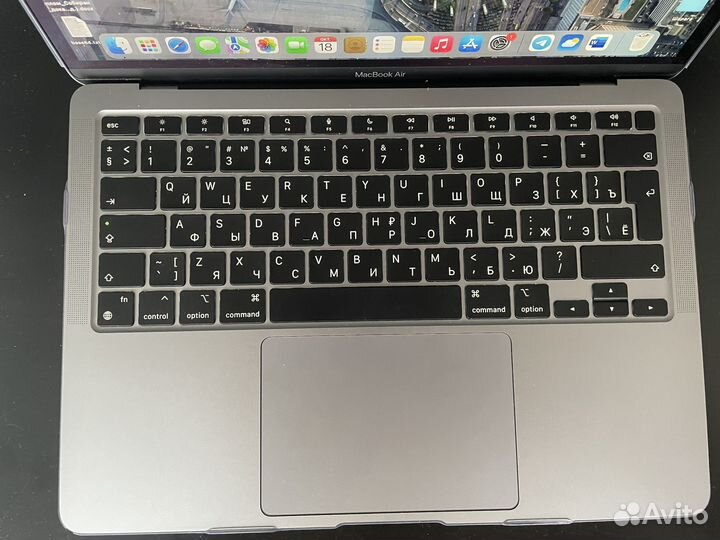 Продается ноутбук Macbook air m1 2020г