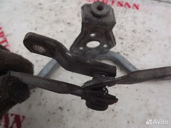 Трапеция дворников Рено Клио