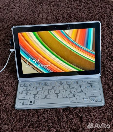 Acer нетбук (планшет с клавиатурой)