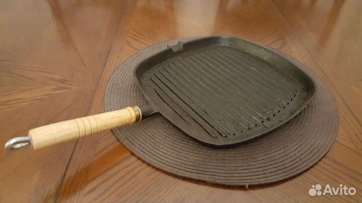 Чугунная сковорода гриль