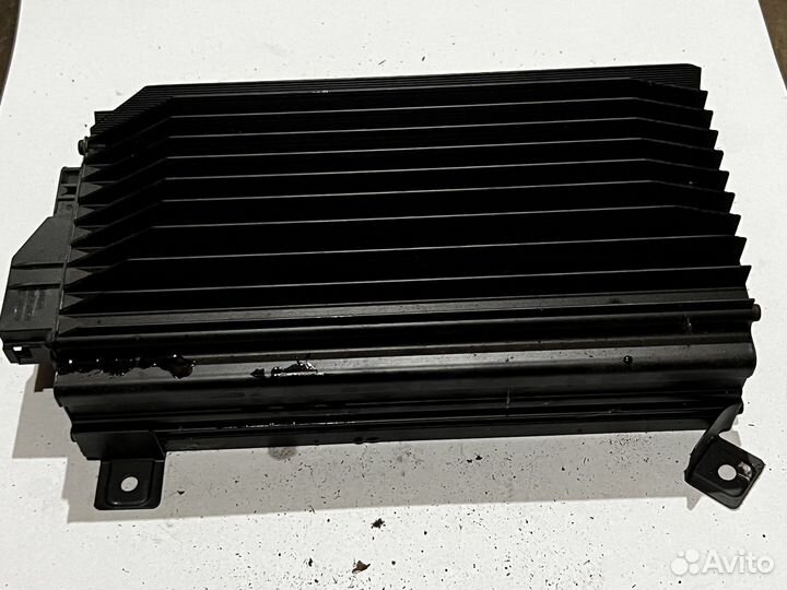 Услитель музыки Mercedes W140 Bose