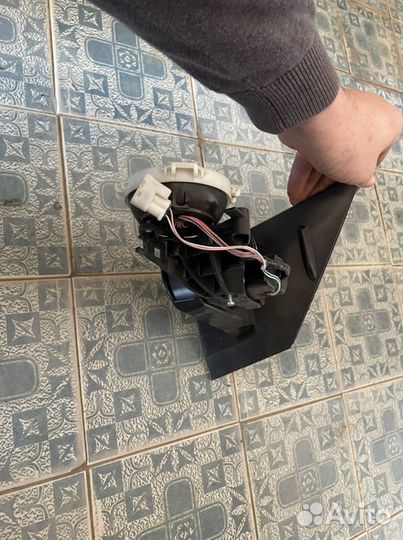 Toyota rav4 зеркало правое