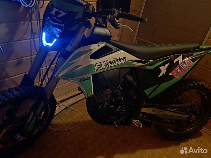 FX moto X7 250 кубов