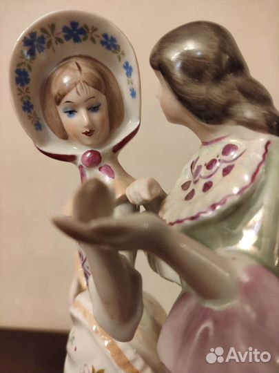 Редкая статуэтка «Гадание