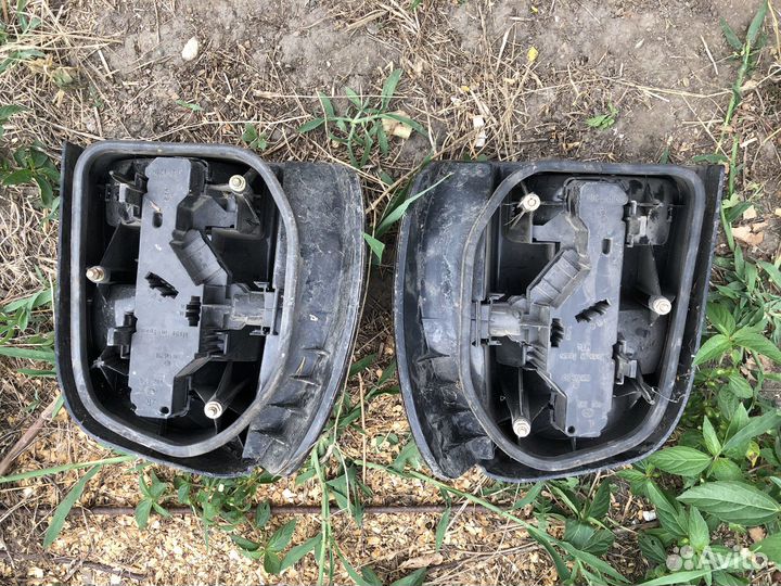 Комплект задних фонарей Volkswagen Polo 3