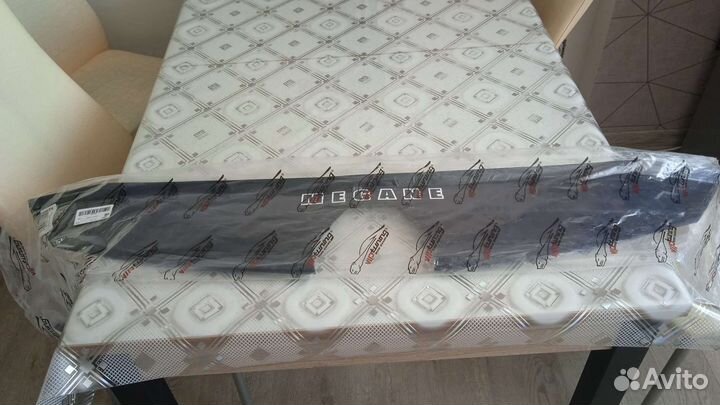 Дефлектор капота Меган 3