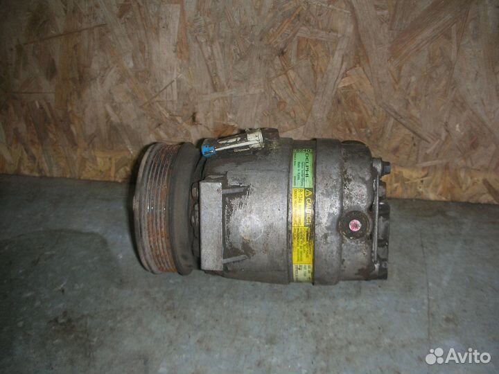 Компрессор системы кондиционирования Opel Vectra B