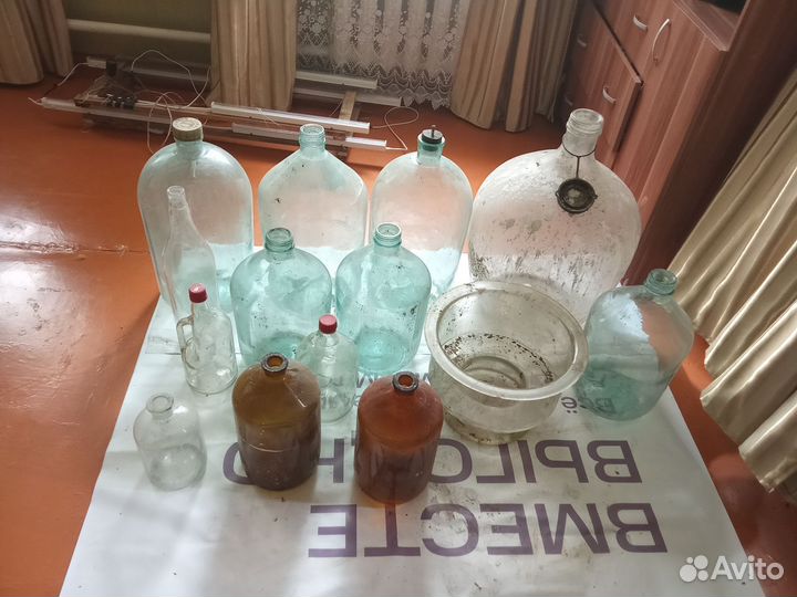 Бутыли стеклянные