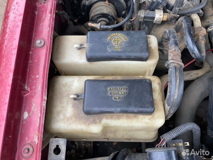 Бачок омывателя Ford Explorer 2