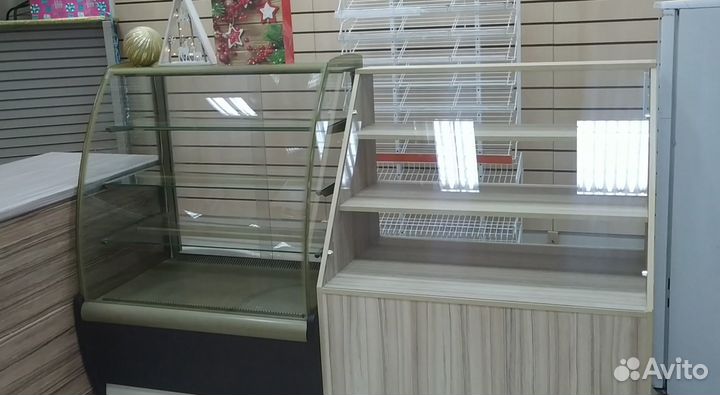 Кондитерская витрина