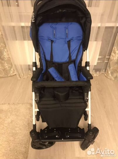 Прогулочная коляска новая