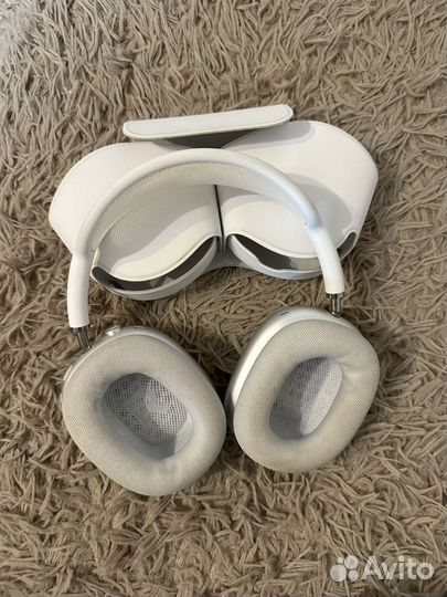 Airpods max silver
