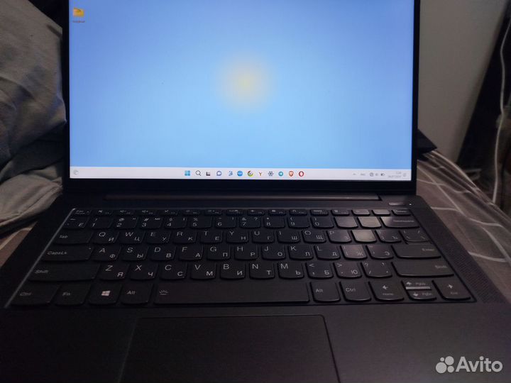 Ноутбук Lenovo IdeaPad 5 14IIL05 (полностью рабочи