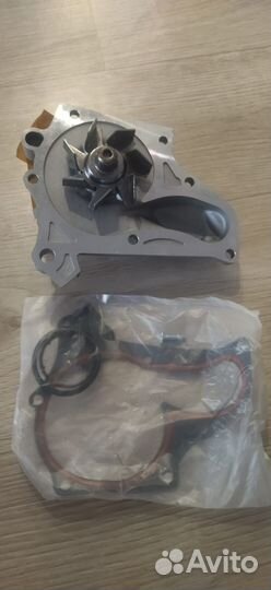Помпа водяная toyota 3/4/5SFE (с прокладкой)