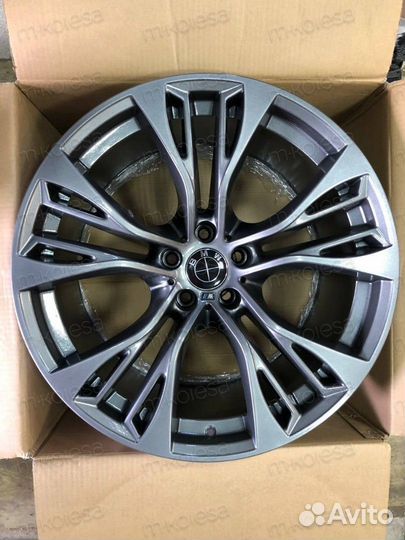 Диски BMW Х5 Х6 F15 F16 599 стиль R20