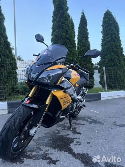 Aplilia tuono v4r