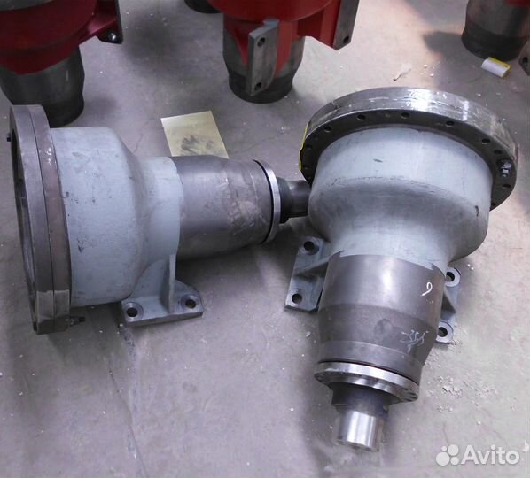 Редуктор Xcmg GR215 83513200