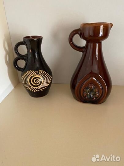 Глиняный кувшин старинный