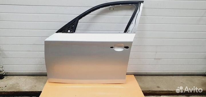 Дверь передняя левая BMW E87