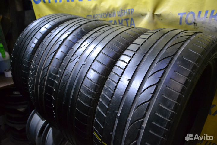 Bridgestone Potenza RE050A 235/45 R17