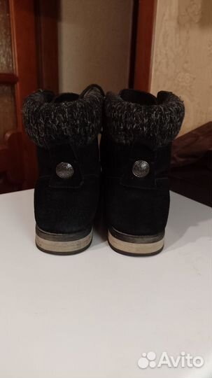 Новые зимние ботинки р.39