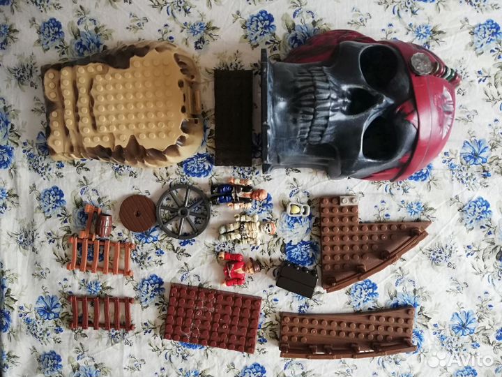 Конструктор мега блокс пираты карибского моря