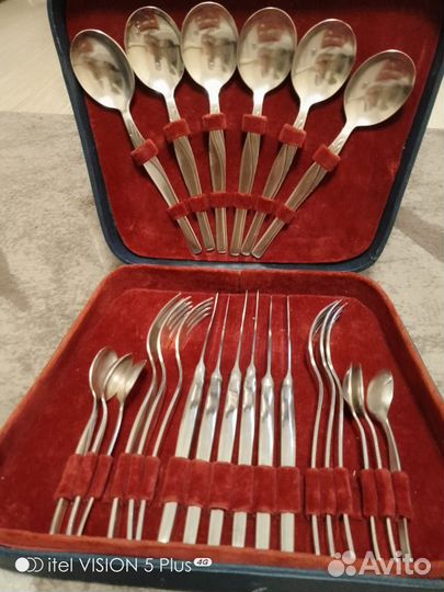 Набор столовых приборов мельхиор