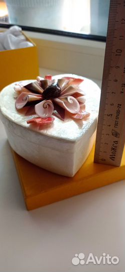 Шкатулка из ракушки
