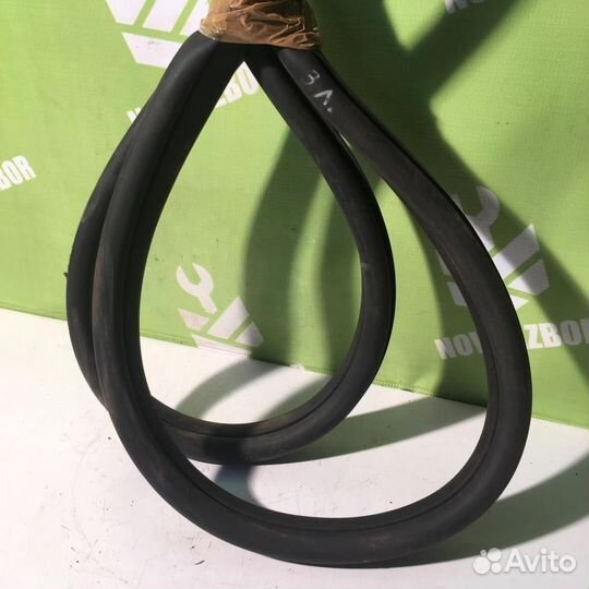 Уплотнитель двери Форд Фокус 2 08-11