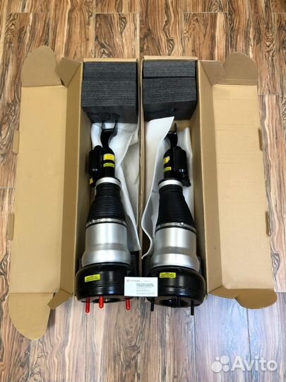 Пневмостойка Mercedes S-class coupe C217 новый