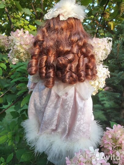 Кукла фарфоровая коллекционная