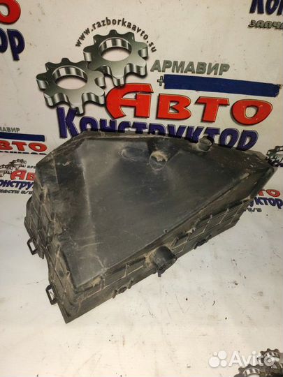 Крышка блока предохранителей Opel Omega B седан