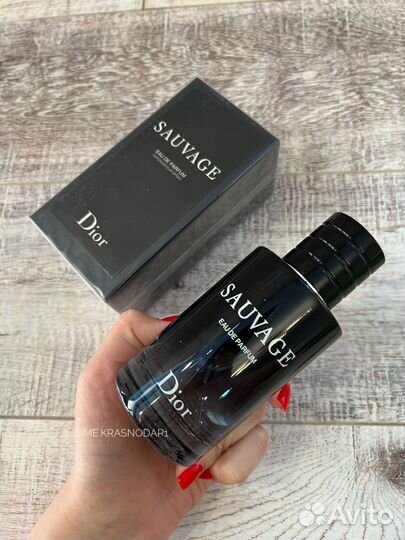 Sauvage Christian Dior для мужчин 100 ml