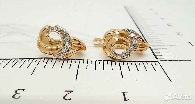 Золотые серьги с фианитом