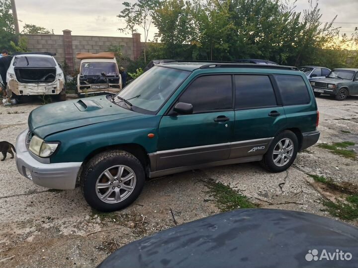 Subaru Forester SF по запчастям