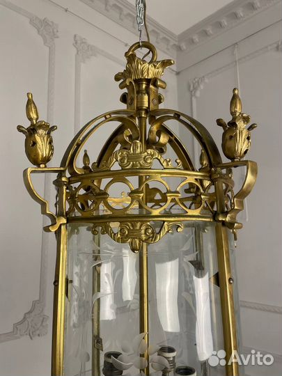 Антикварный фонарь