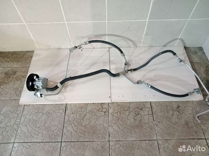 Насос гура на рено сандеро 2 2014г