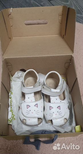 Обувь для девочки пакетом 22 сандалии, кроссовки