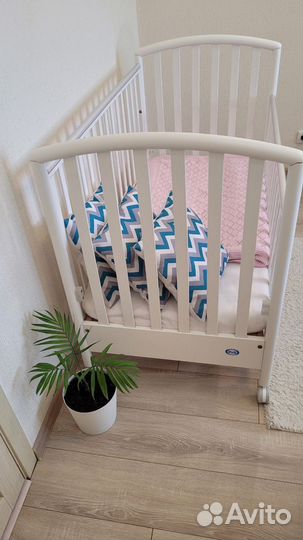 Детская кроватка