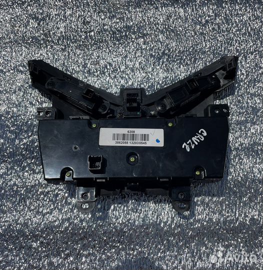 Блок управления печкой Chevrolet Cruze