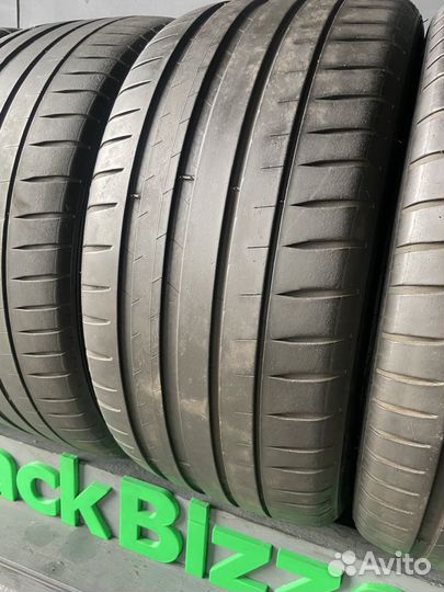 Michelin Pilot Sport 4 235/40 R18