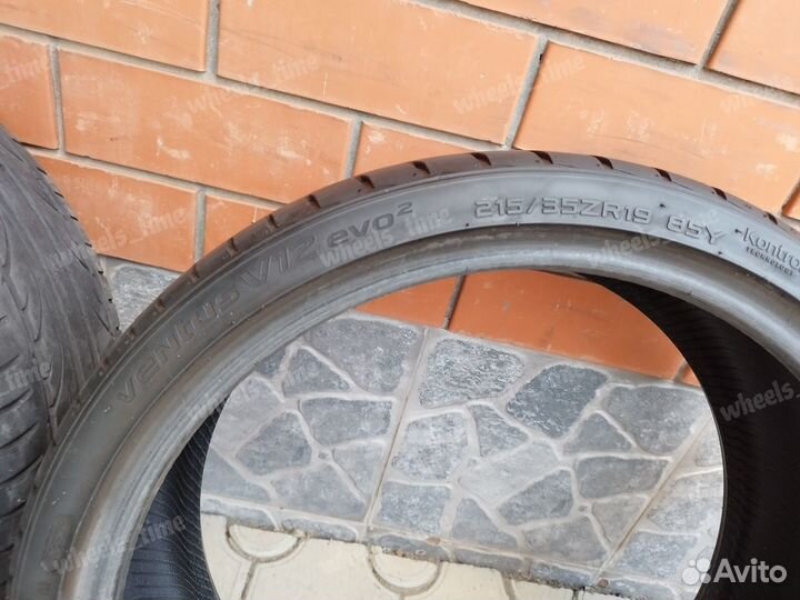 Hankook Ventus V12 Evo K110 215/35 R19 85Y