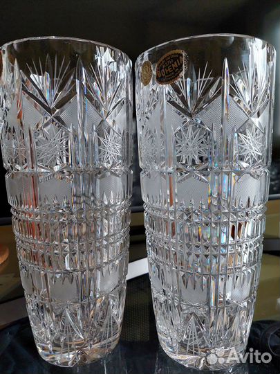 Большая хрустальная ваза для цветов