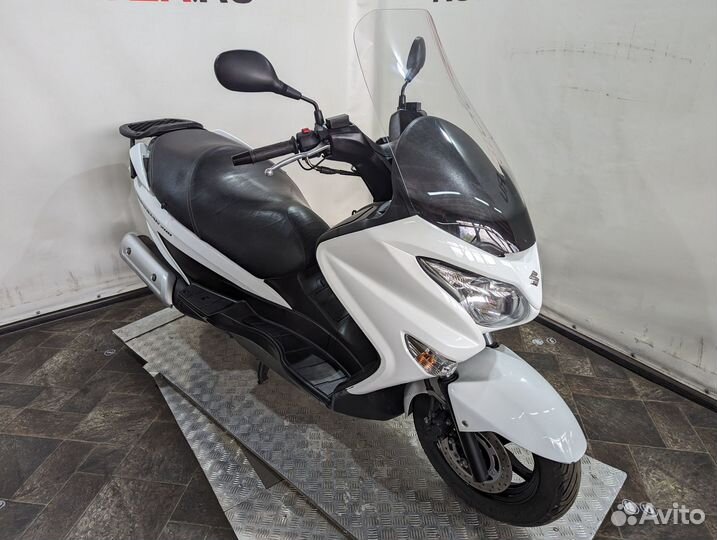 Скутер Suzuki Burgman 200