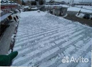Очистка кровли от снега, уборка снега с крыш