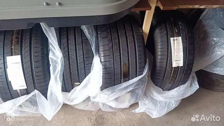 Pirelli P Zero 315/35 R21 и 295/35 R21