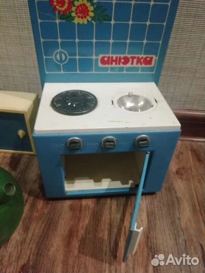 Игрушка СССР жесть плита чайник