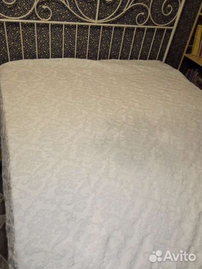 Покрывало на кровать 210х220