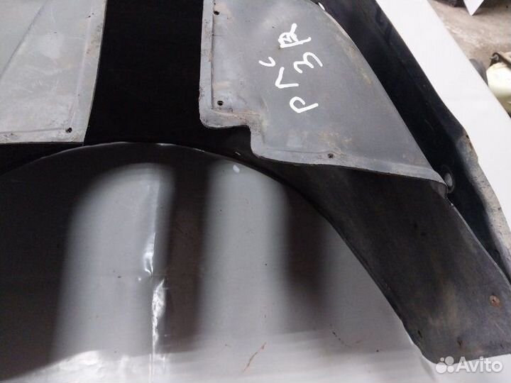 Локер подкрылок задний правый Renault Logan седан