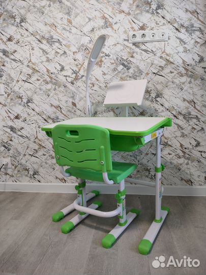 Растущая парта и стул